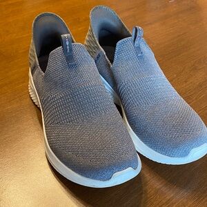 Skechers Gray Slip-ins Stretch Fit Size 8.5